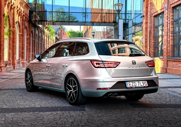 Seat Leon cena 79000 przebieg: 124491, rok produkcji 2018 z Łódź małe 191